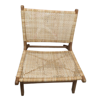 Rattan lounge chair