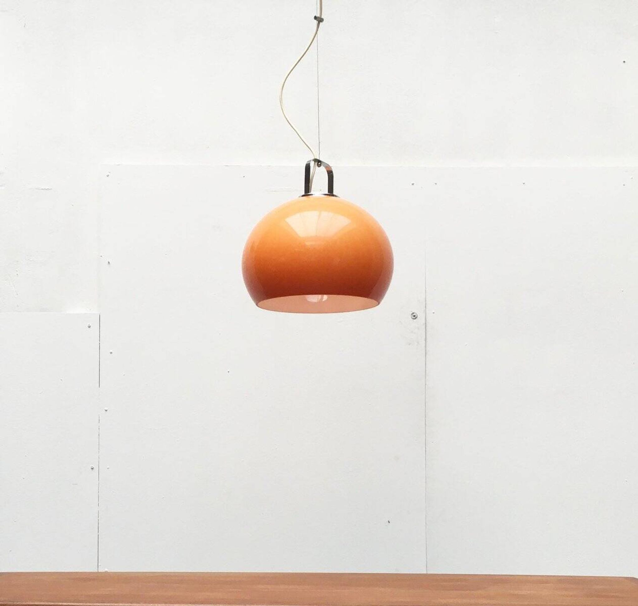 Suspended lamp Zurich Italian from the space age mid-century by Luigi Massoni for Guzzini.