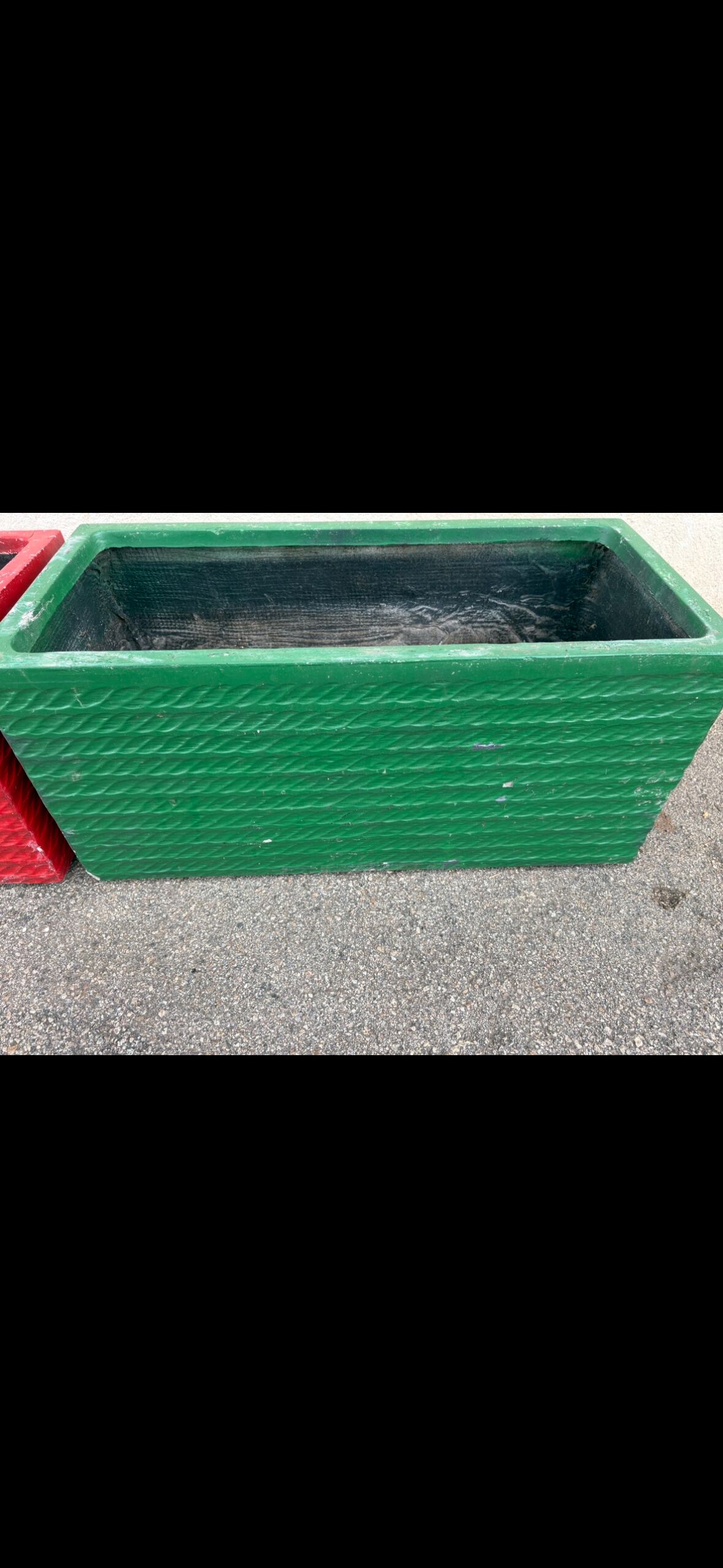 2 red/green planters