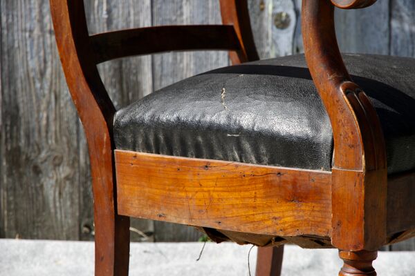 fauteuil, assise cuir noir, XIXe siècle