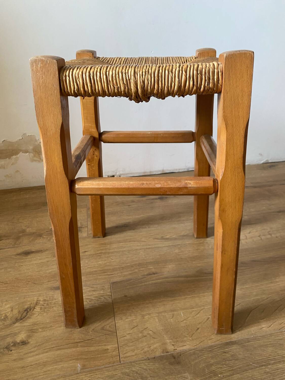 Tabouret bois paille