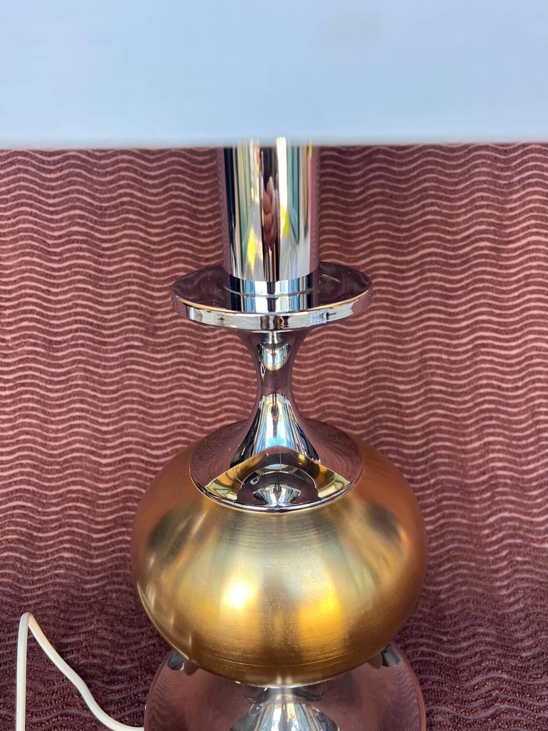 VINTAGE 1970 LARGE FORMAT LAMP CHROME BASE 1 BRUSHED ALUMINIUM BALL DO