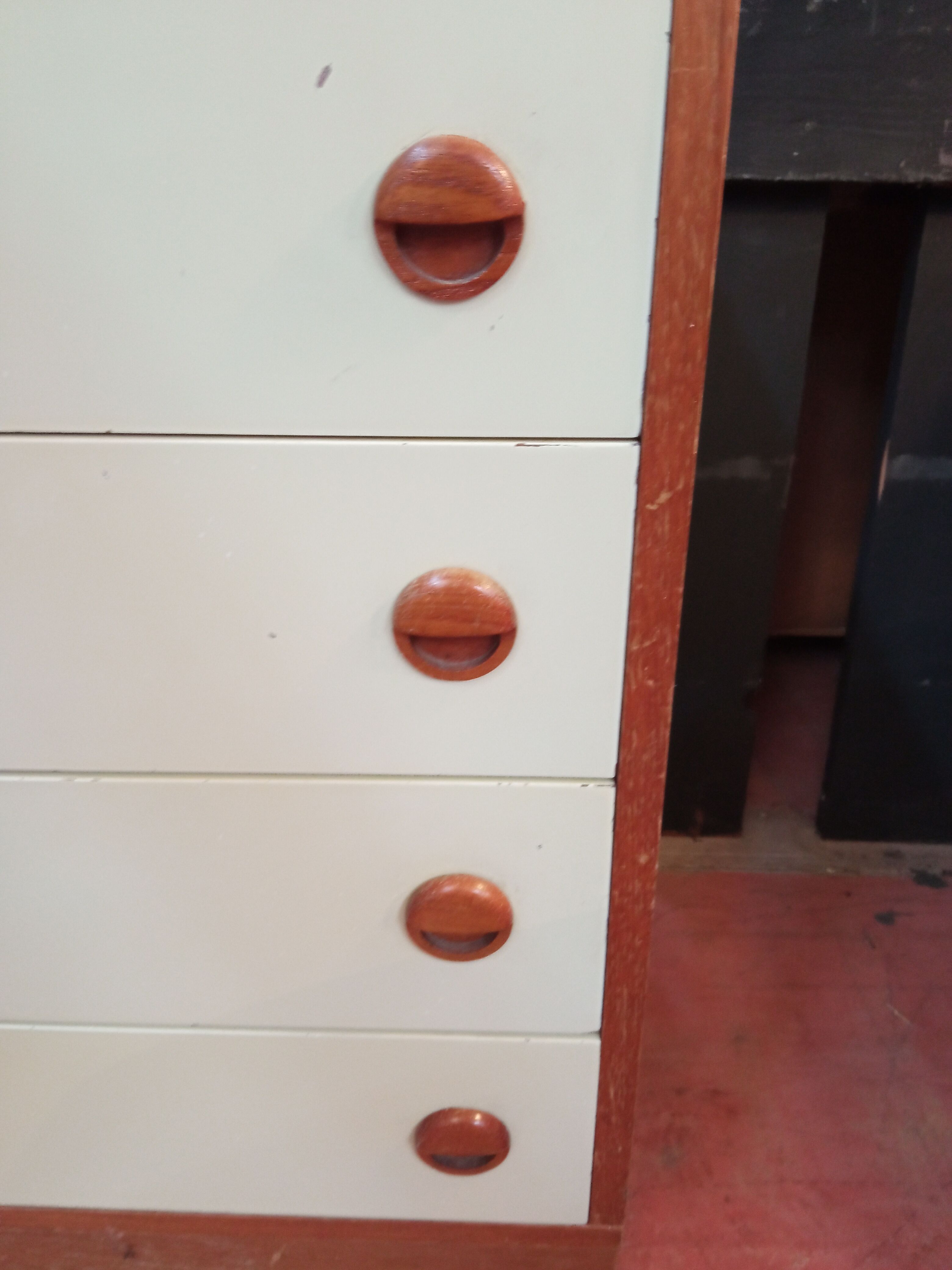 Commode en teck vintage