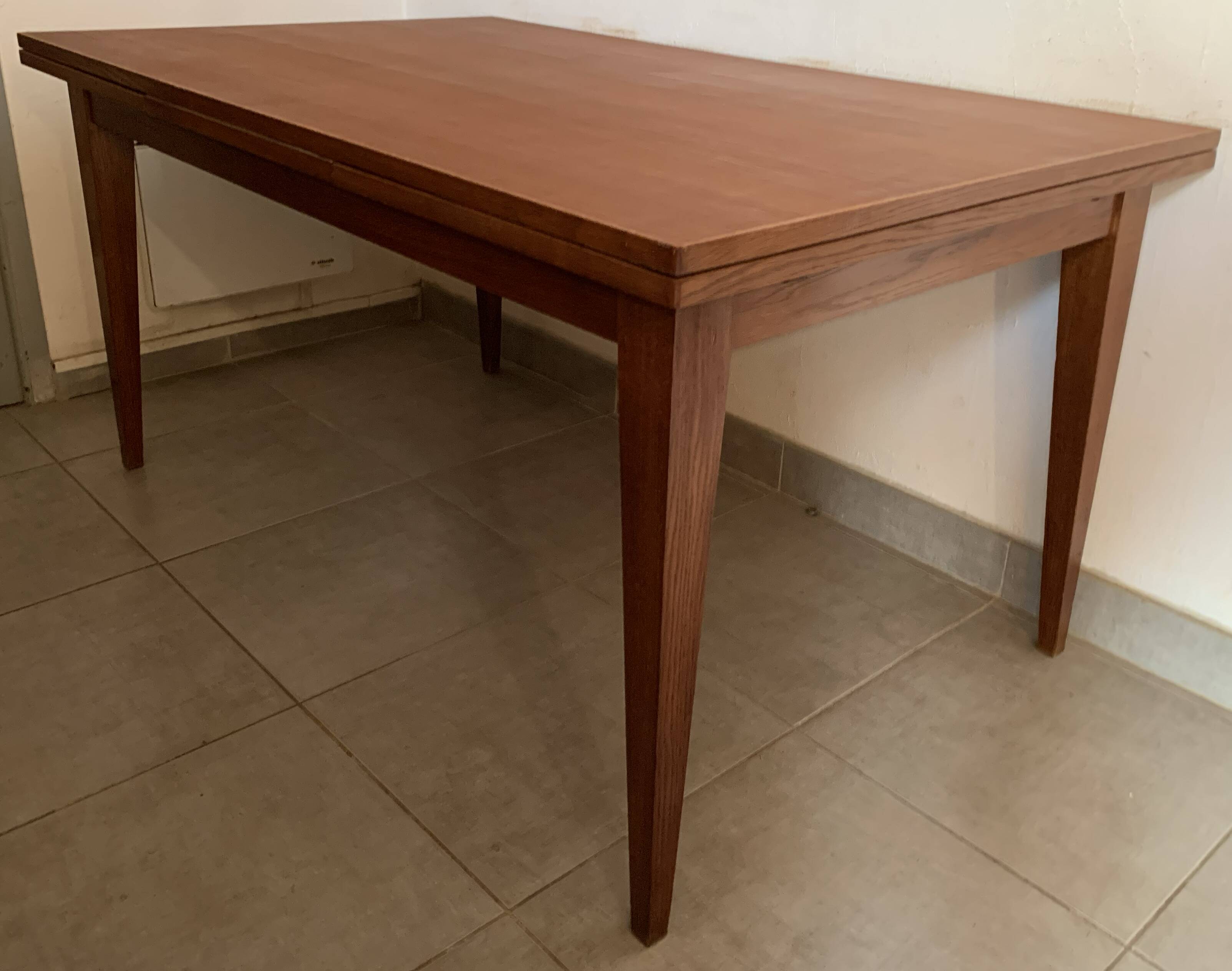 Grande table de ferme en chene des années 50 extensible