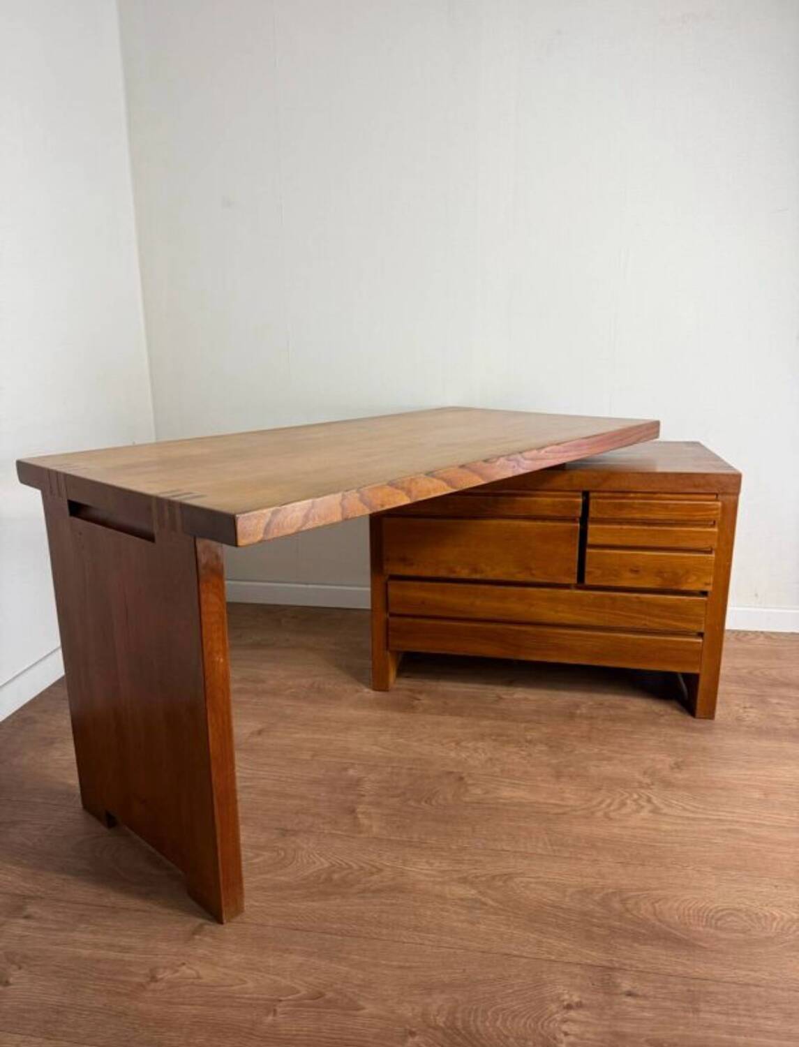 Pierre Chapo B19E Solid Elm Desk - Iconic 1960s Design