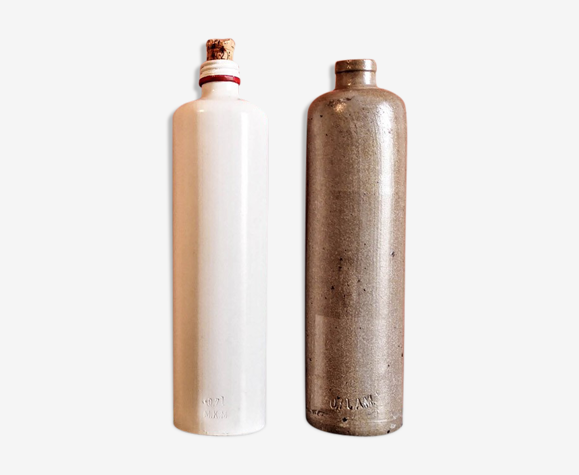 Lot de 2 bouteilles en grès