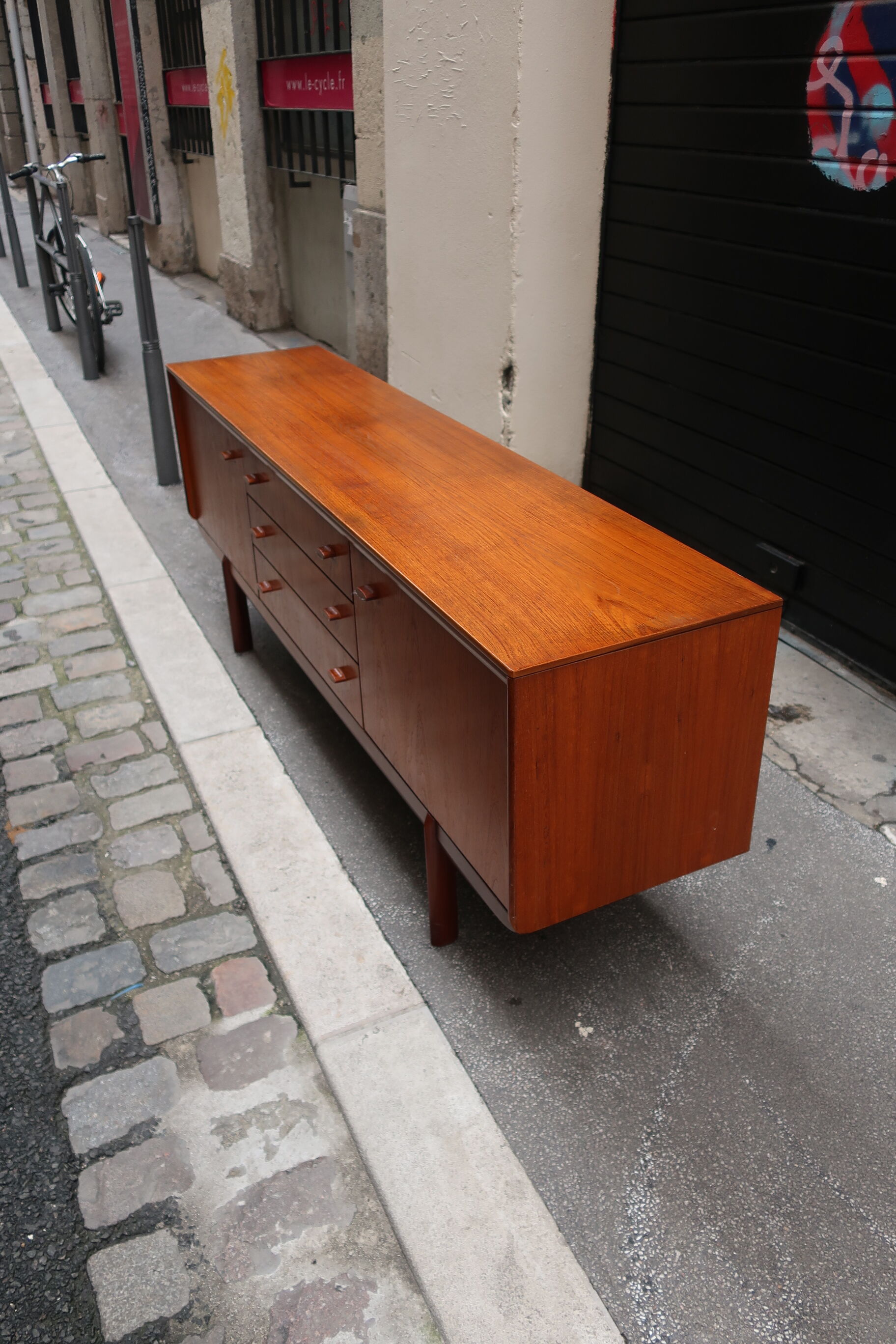 Sideboard in teak