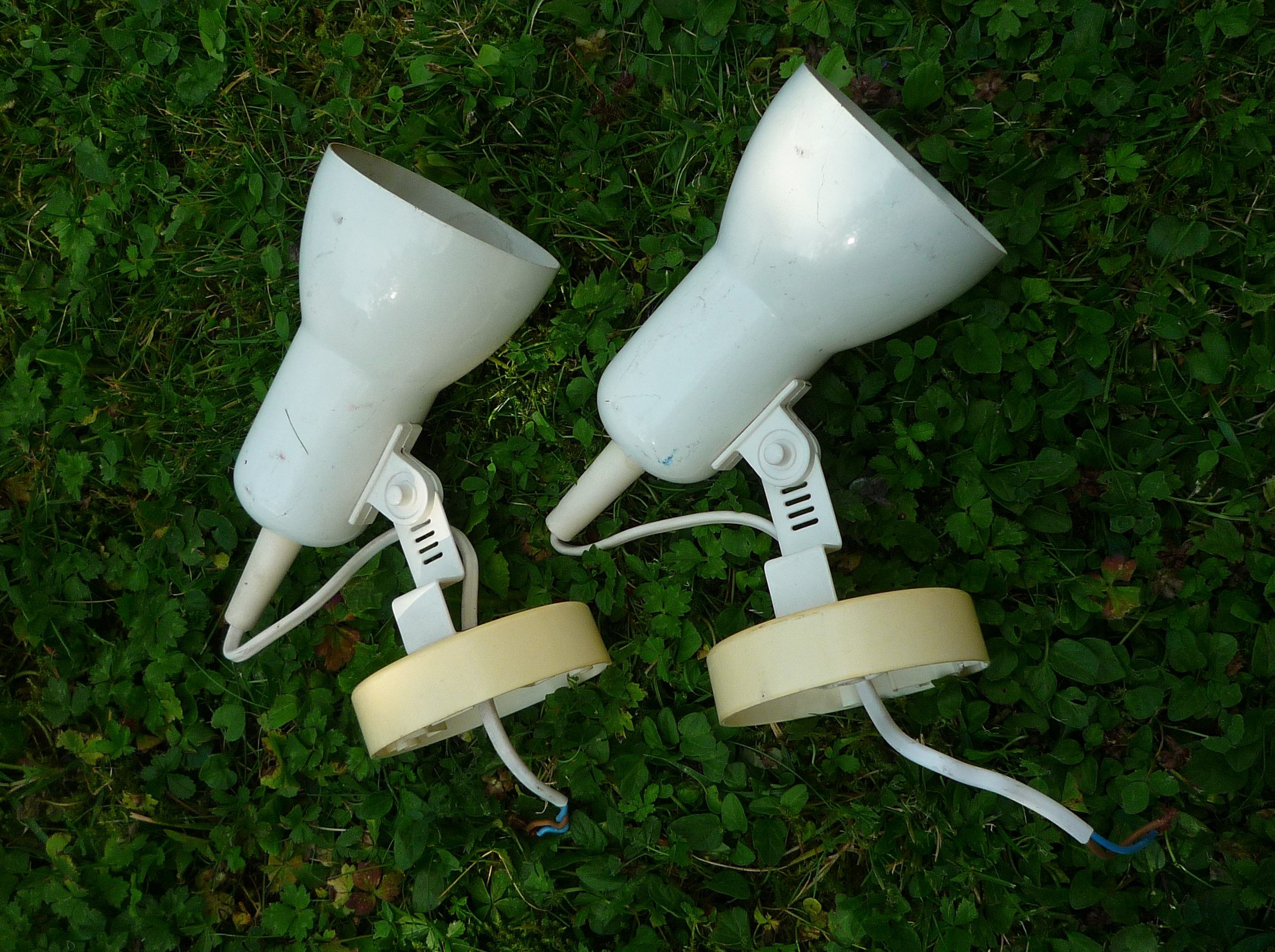 Pair of spotlights, metal and plastic white, vintage 80s