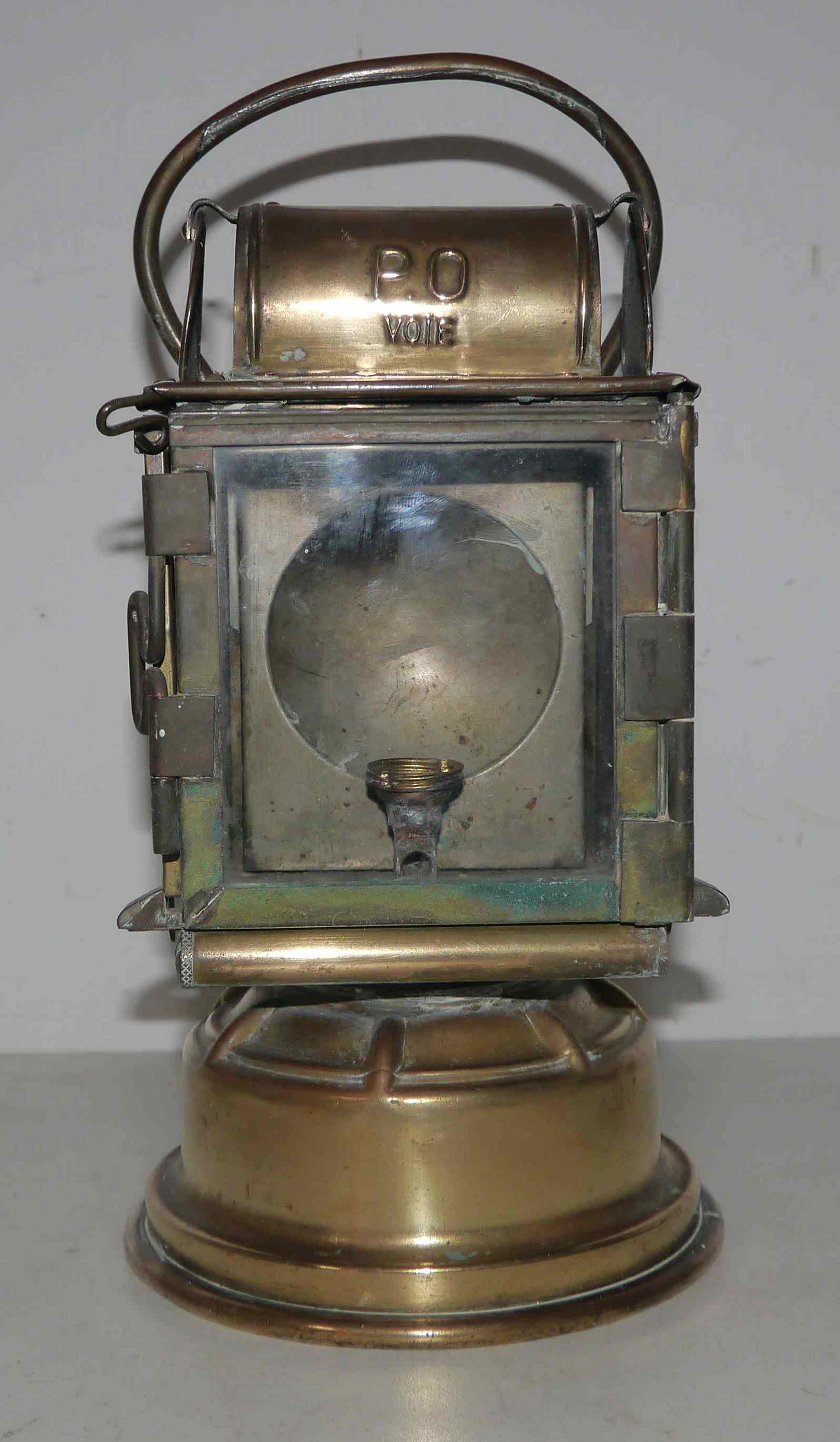 Lampe de cheminot ancienne « Albert Butin  »