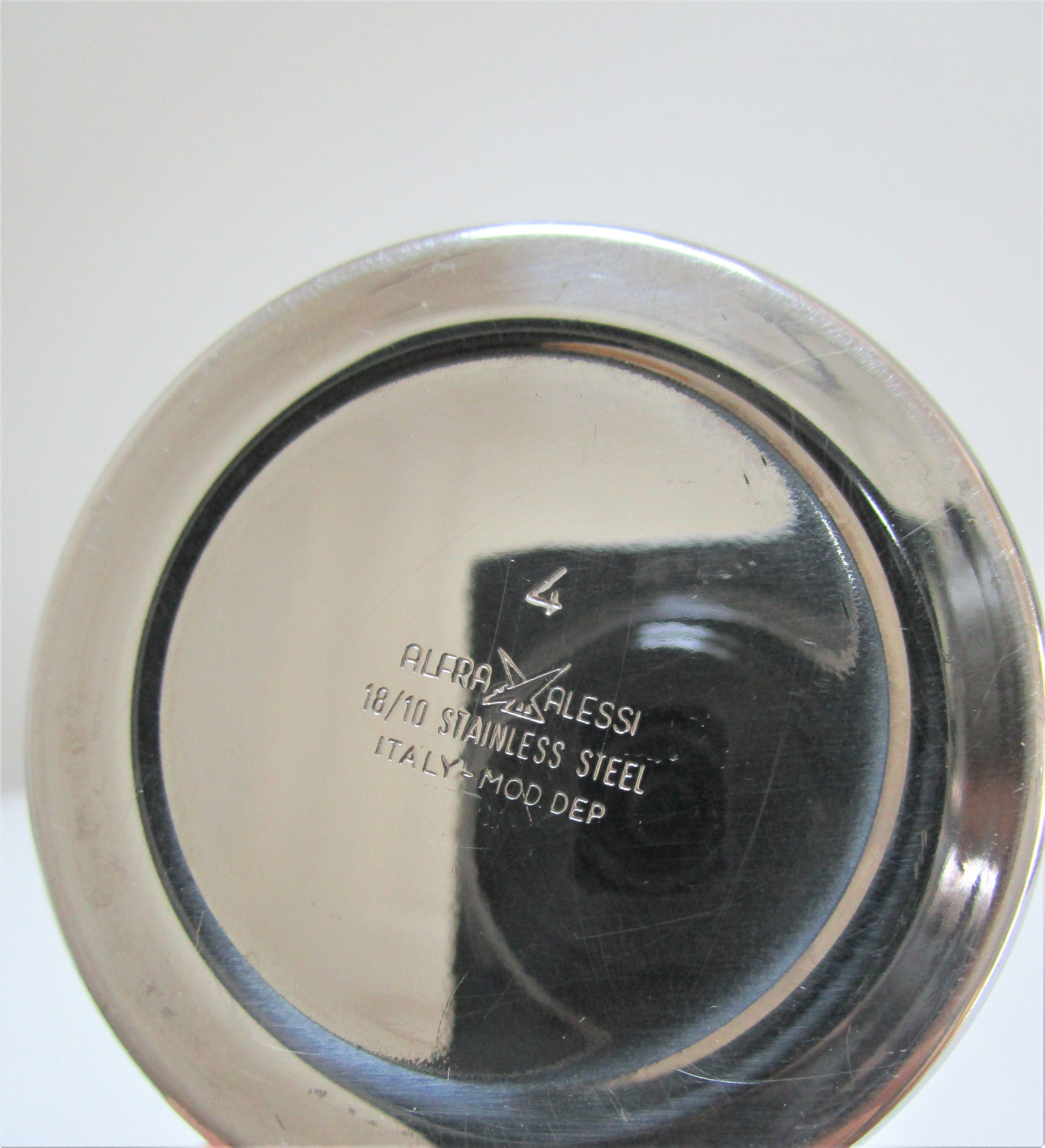stainless steel tea service and vintage Bakélite Carlo Alessi