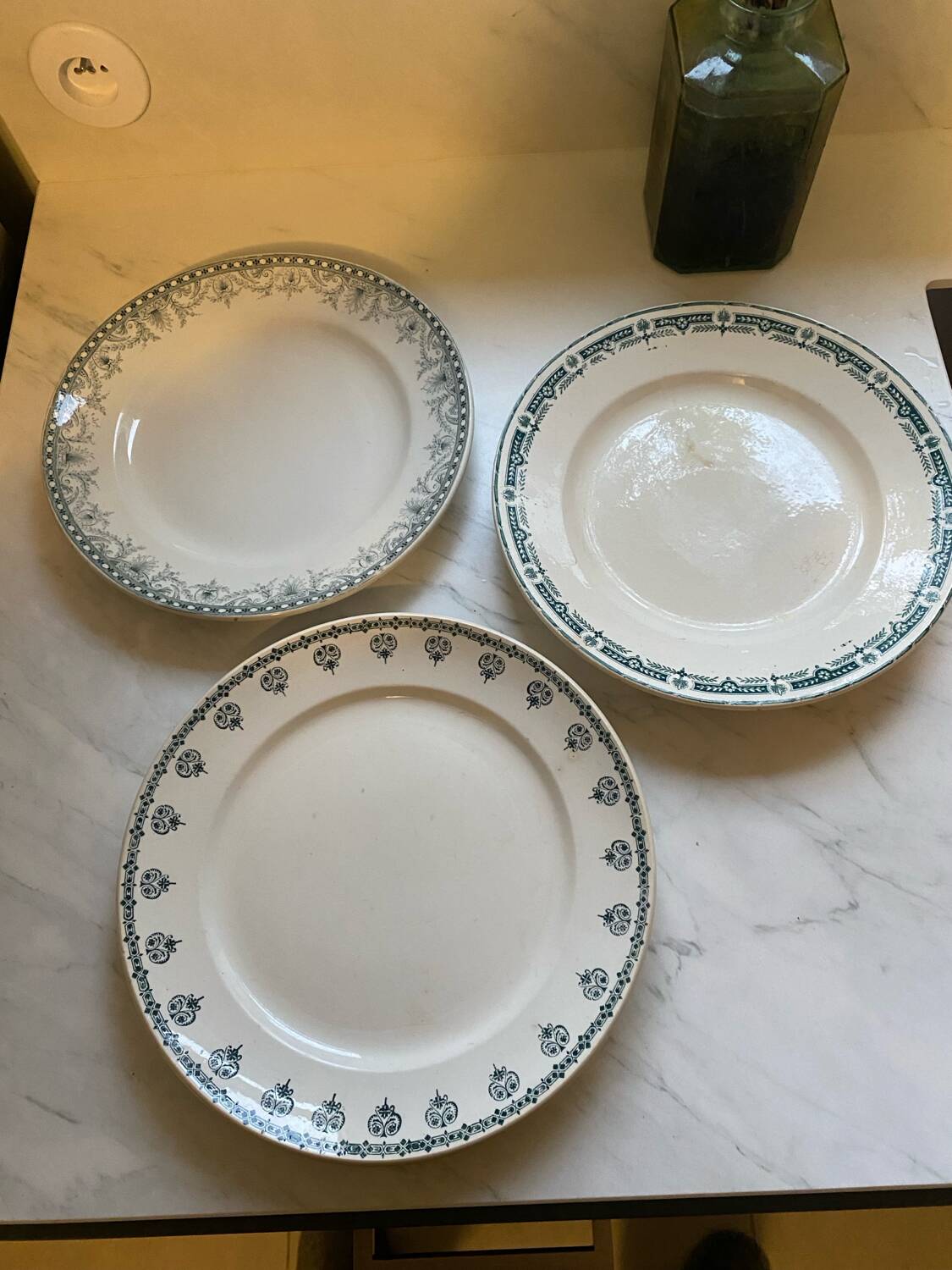 3 round iron earth dishes Moulin des loups, Longwy and Saint Amand