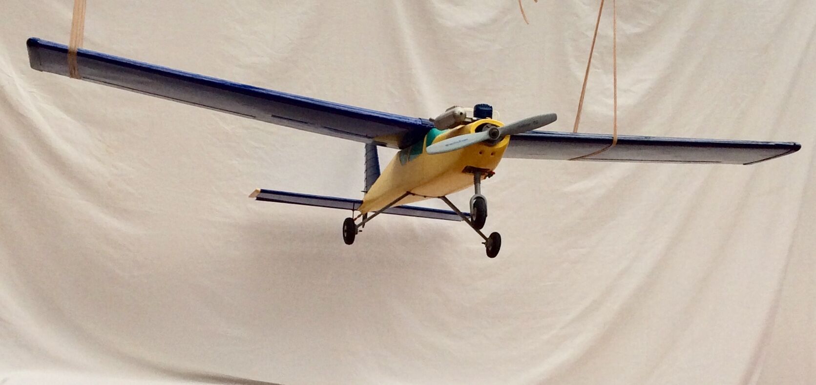 Model airplane circa 1980 years with gasoline engine in plastic dimension H-25cm- L-105- Pr-170