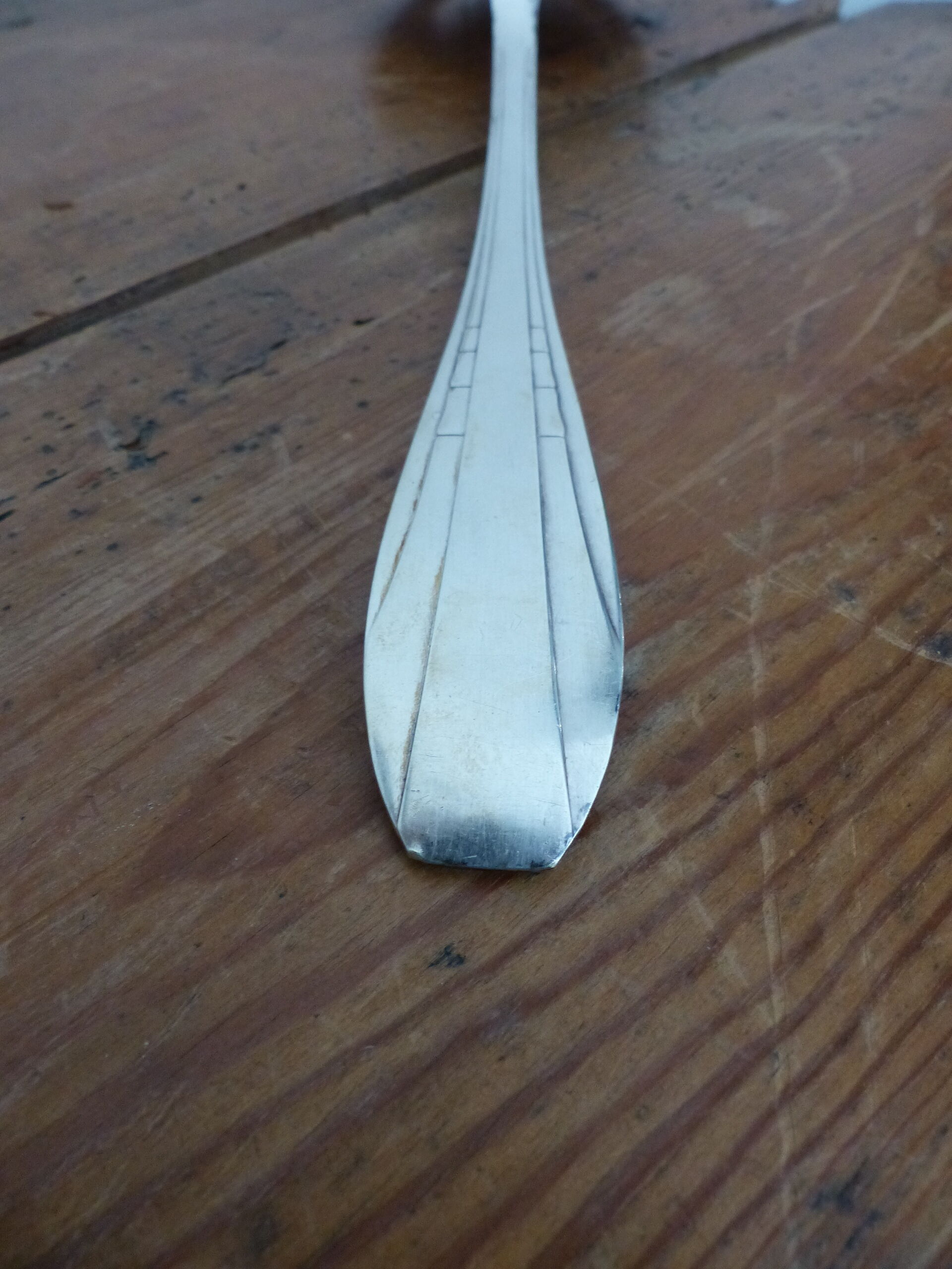 Silver metal housewife 12 cutlery and a ladle