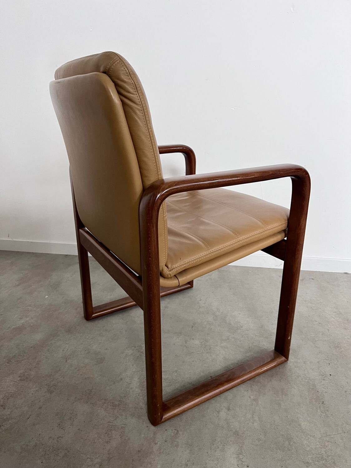 Lot 6 chairs armrests vintage 70s Scandinavian design leather and wood