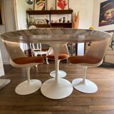 Knoll Tulip Table