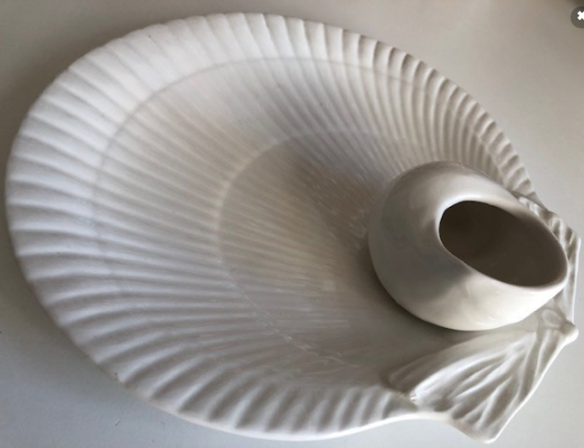 Plat en porcelaine vintage