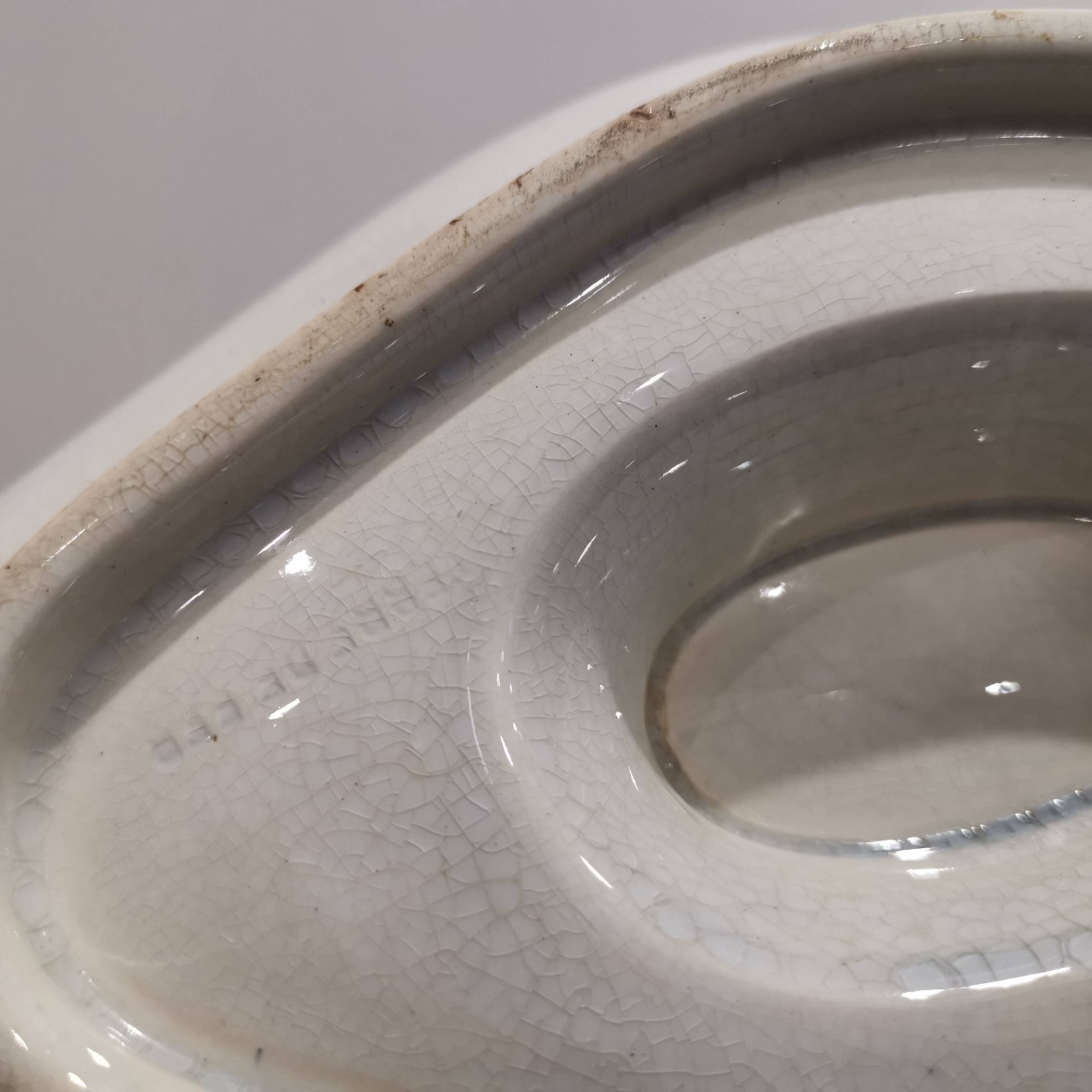 Iron earth gravy boat Moulin des Loups and Hamage Nord, red mulberry