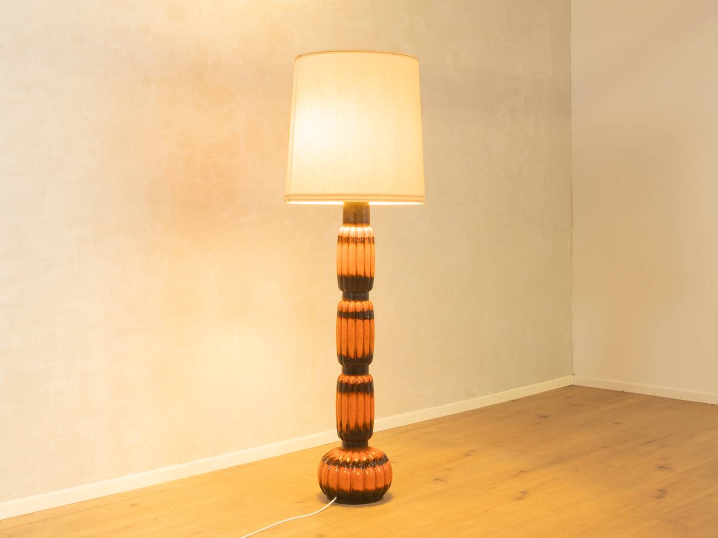 Lampe sur pied exclusive de Kaiser Leuchten des années 1960.