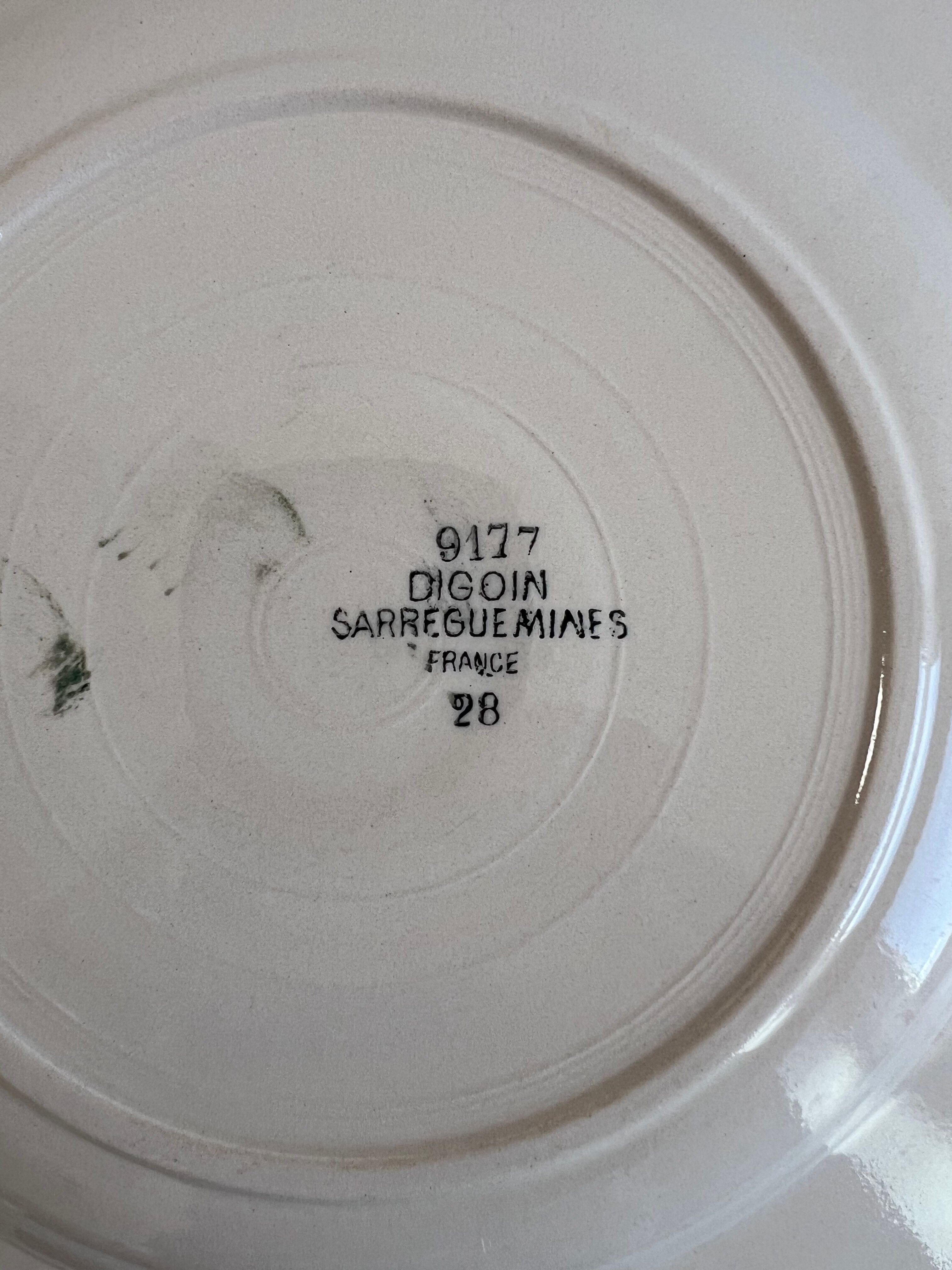 Hand-painted plate from Sarreguemines and Digoin