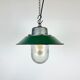 Suspension industrielle en émail vert et fonte, années 1960