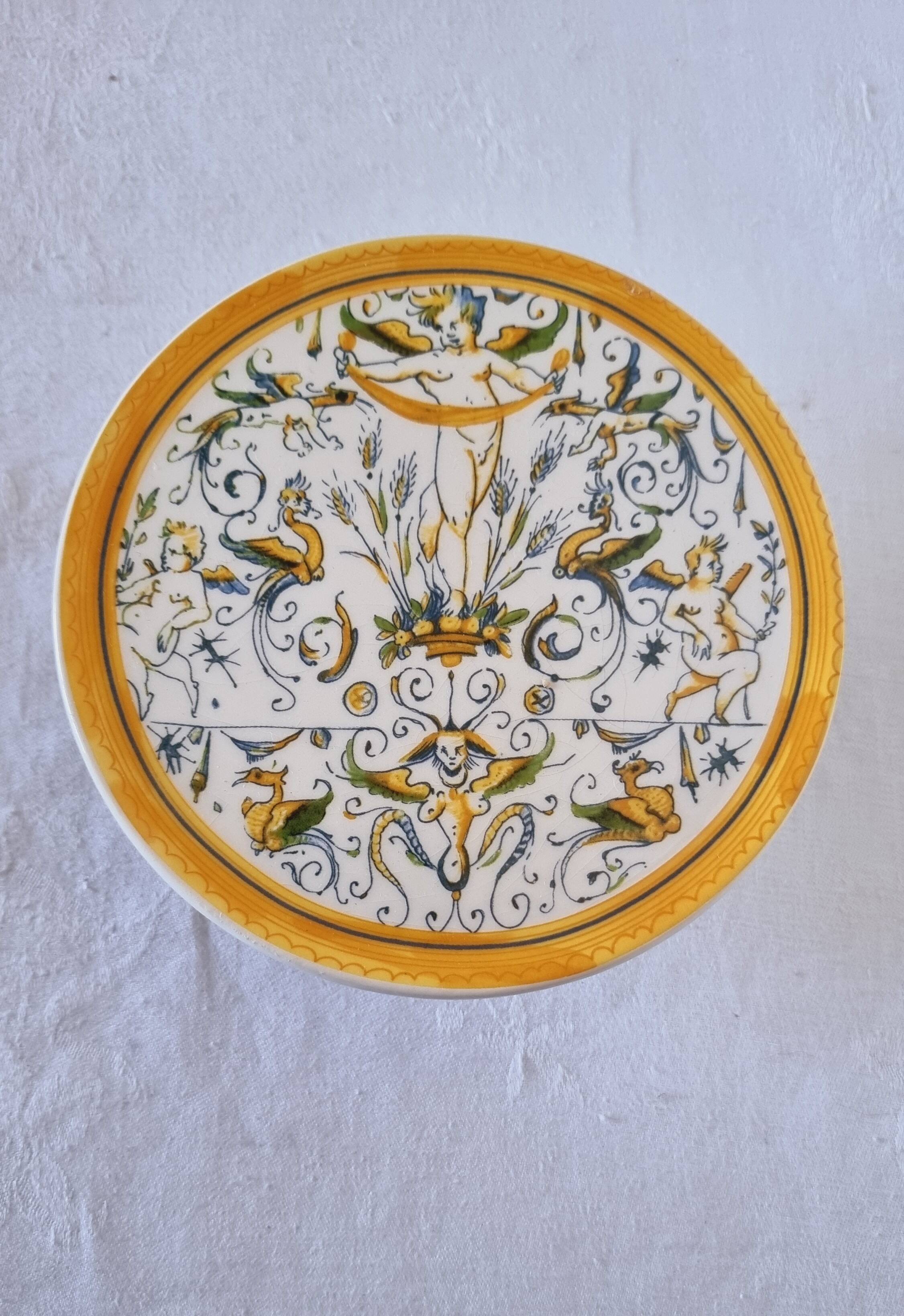 Vintage Italian raised plate in hand-painted ceramic.