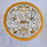 Vintage Italian raised plate in hand-painted ceramic.