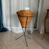 Tripod rattan worker