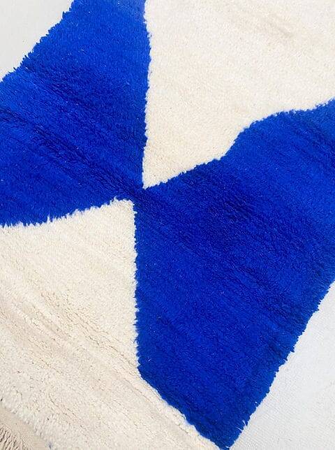 Traditional handmade Berber rug 250cmx150cm