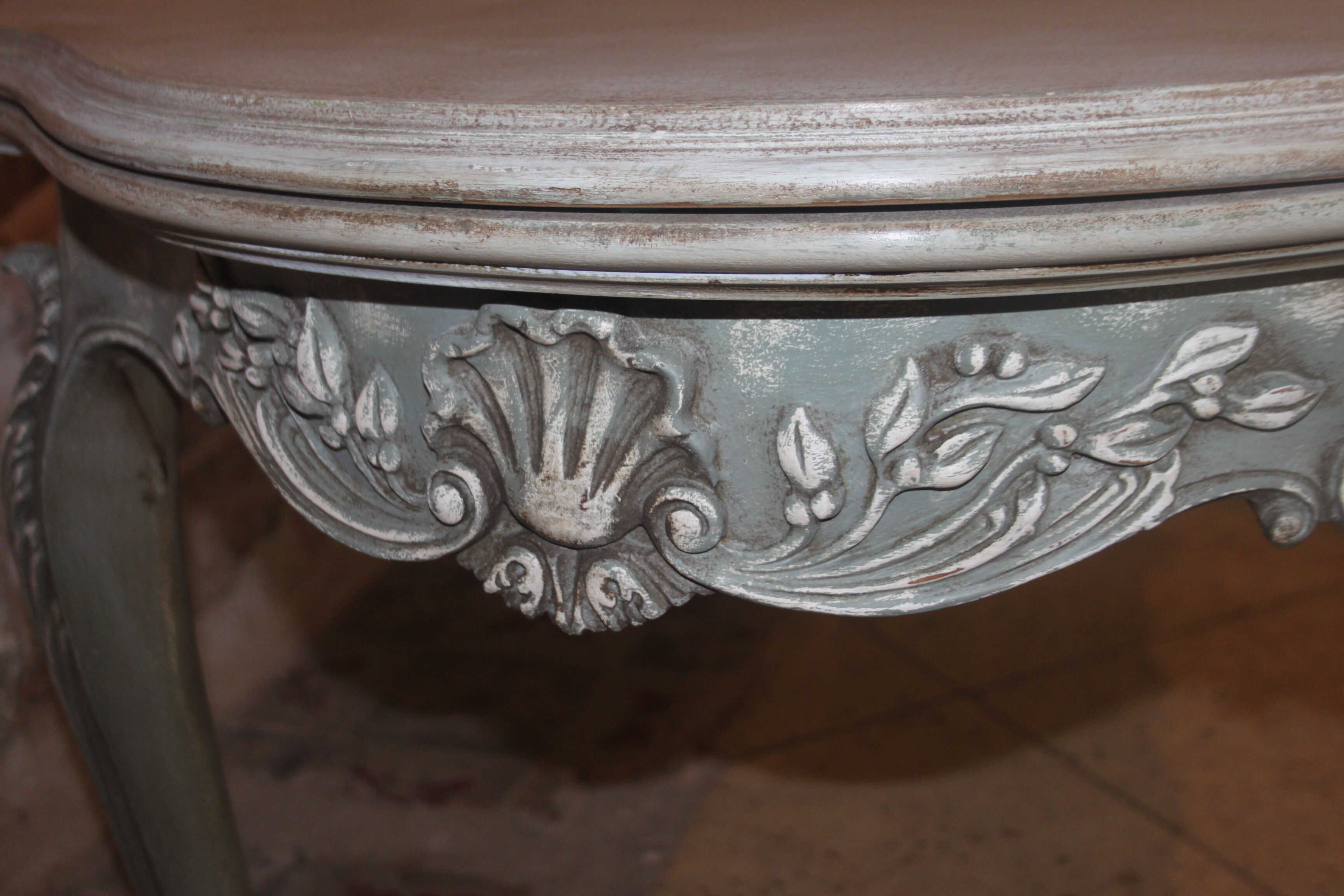 Dining table Louis XV Provencal