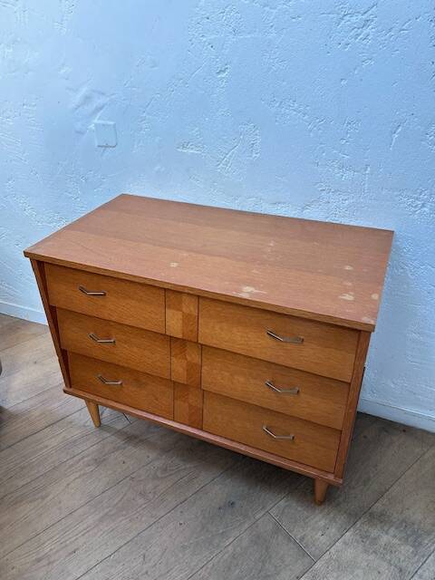 Vintage 1960s chest of drawers