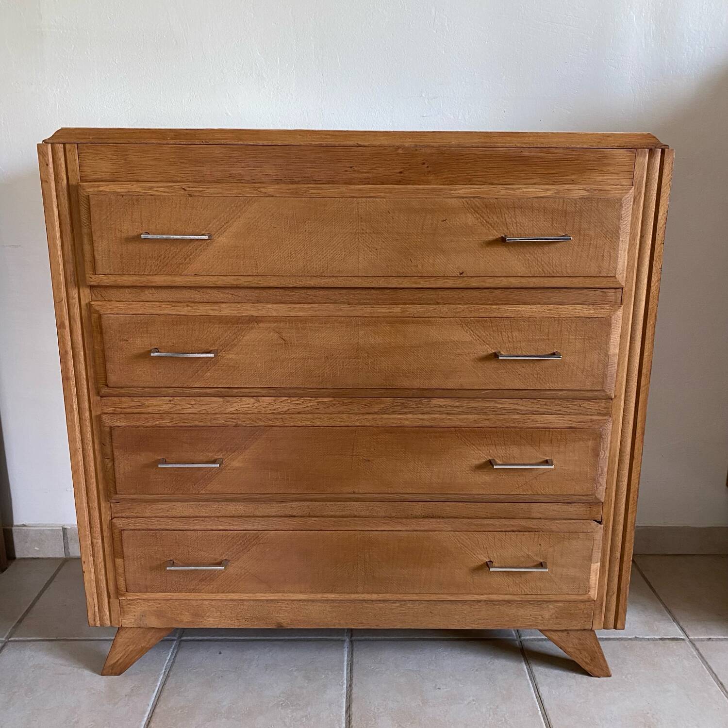 Compass feet chest of drawers
