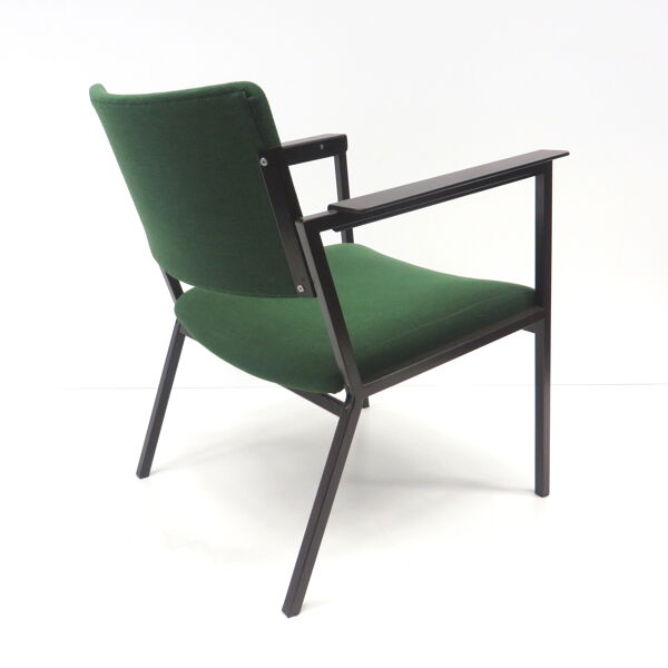 Fauteuil vintage vert avec cadre métallique fabriqué dans les années 60