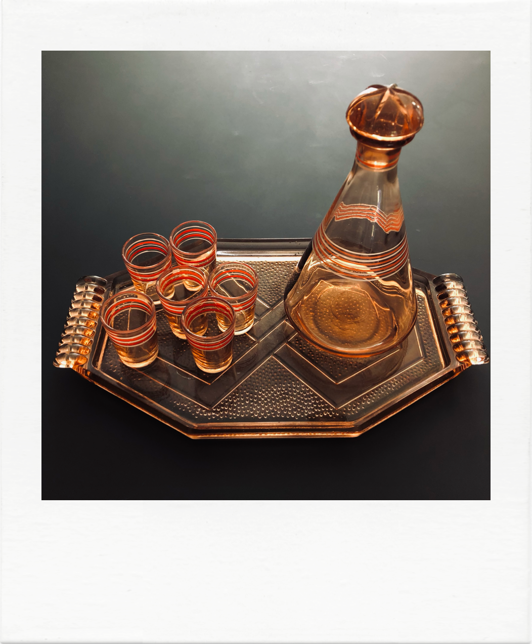 Pink Art Deco liquor service