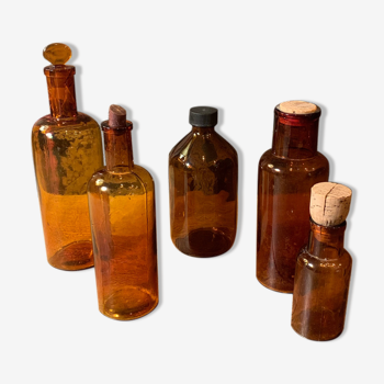 Set of 5 apothecary bottles