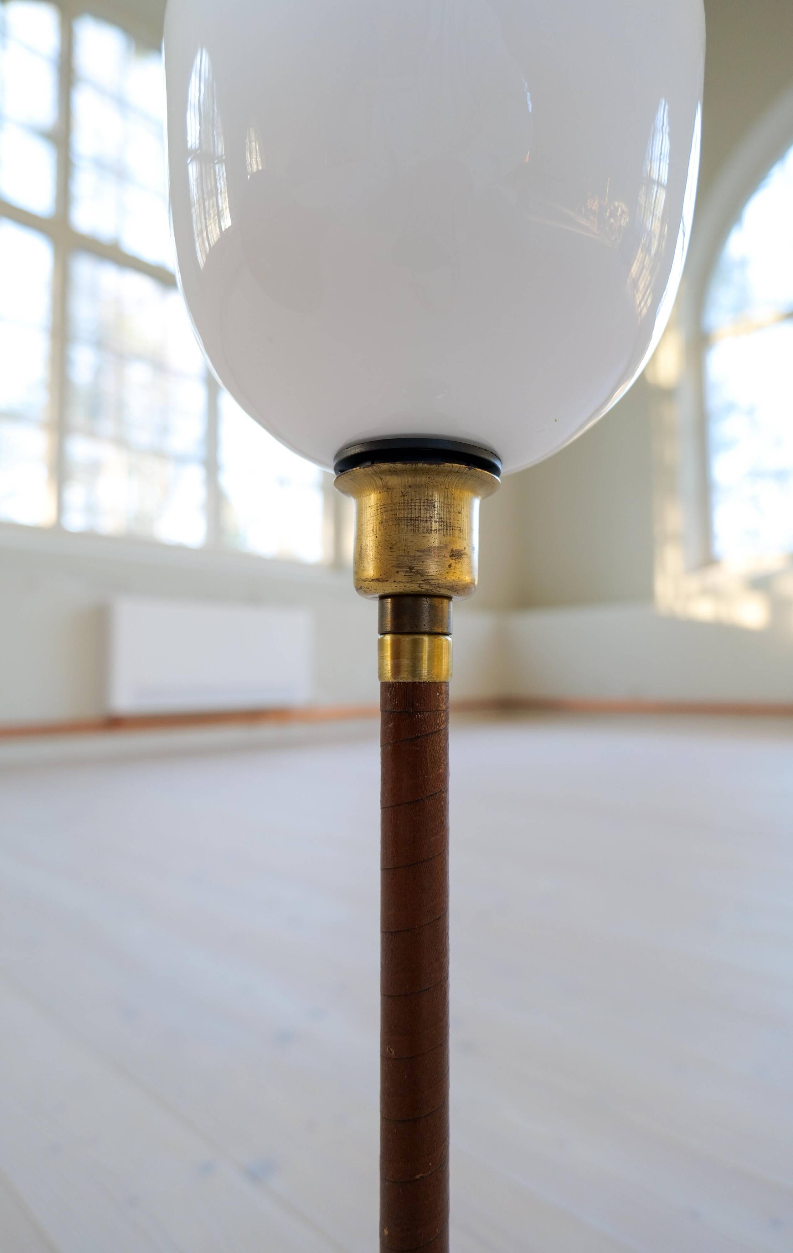 Art Deco table lamp made in Sweden, 1940s.