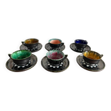 6 tasses en faïence de Quimper.