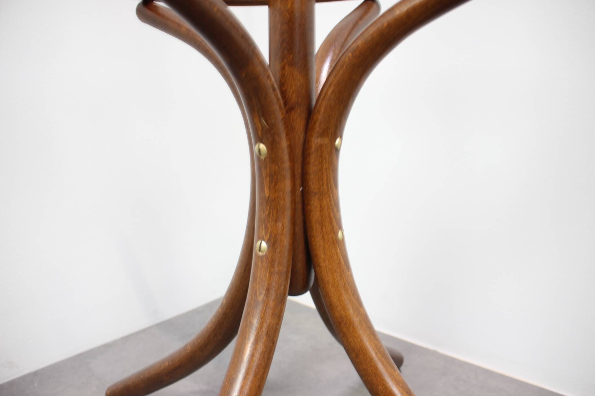 Vintage Curved Wooden Coat Stand VALET, Czechoslovakia, 1970s–1980s