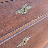 Oak chest of drawers