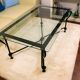 Table basse vintage – verre biseauté & fer forgé – 119×69×44 cm