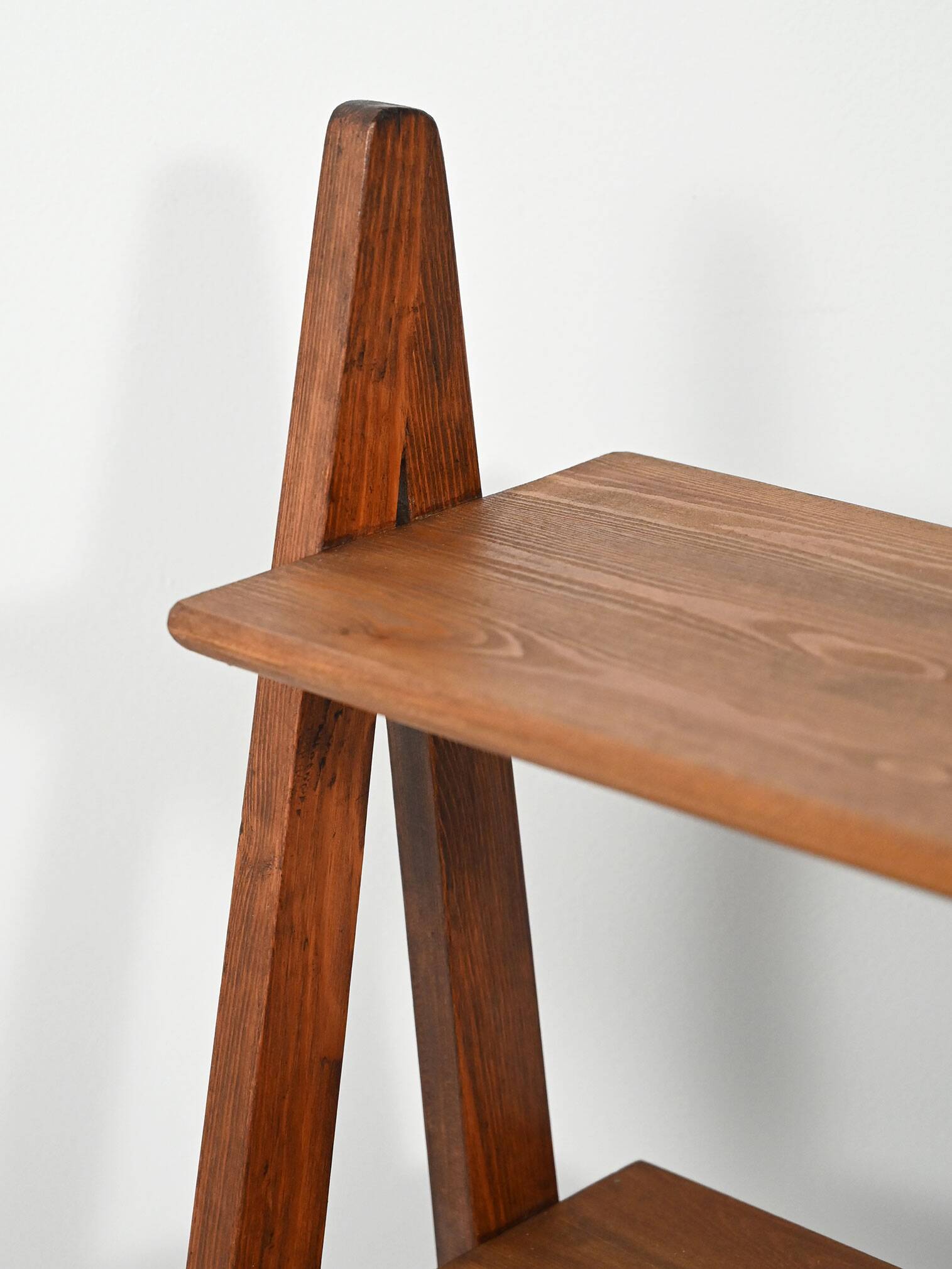 Small 1950s Scandinavian bookcase with magazine rack