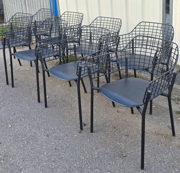 Suite de 8 chaises lyze, emu