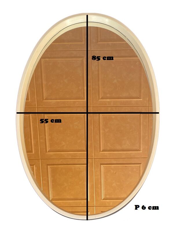 Oval pop mirror from the 60s 70s