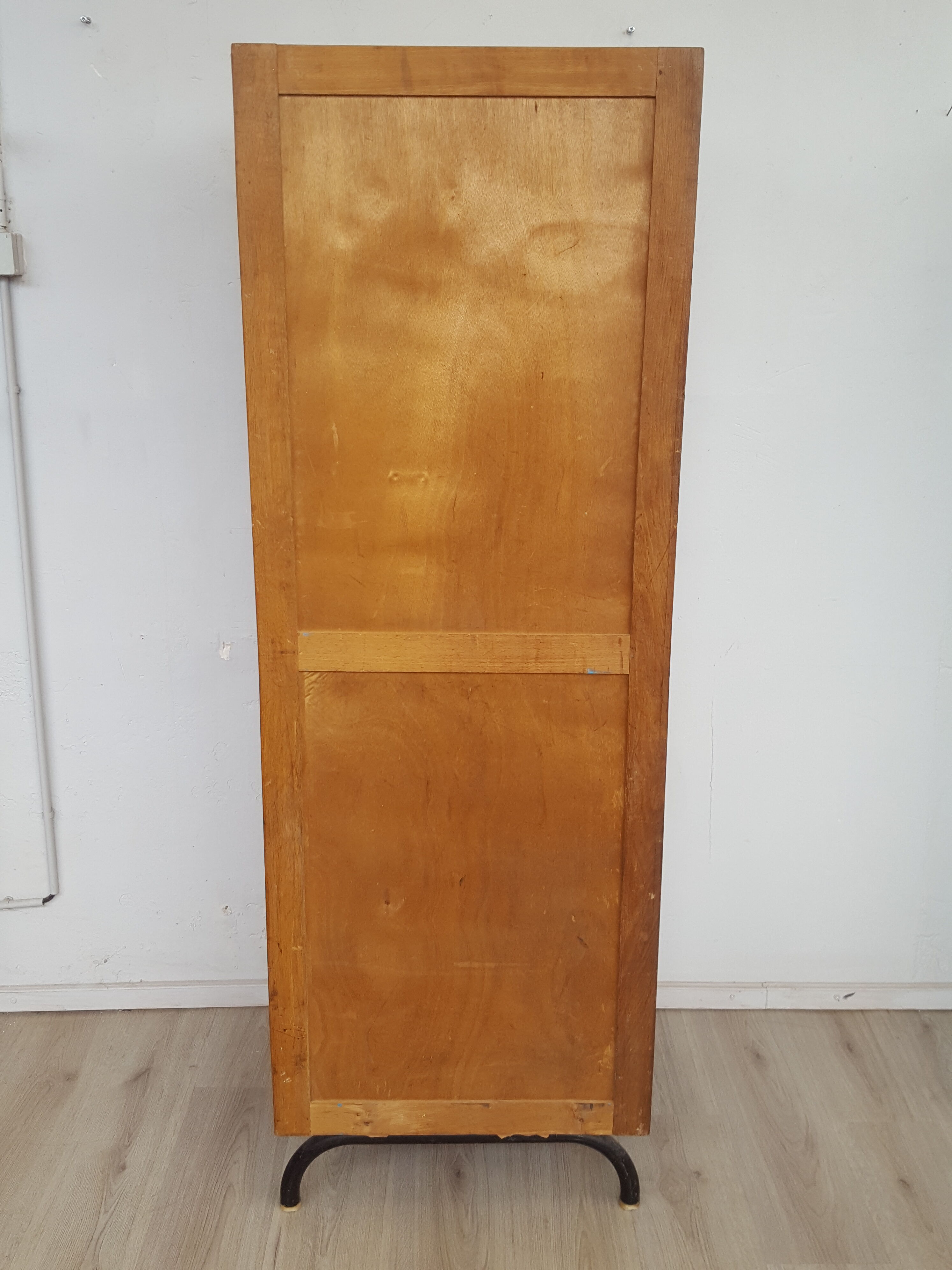boarding Cabinet