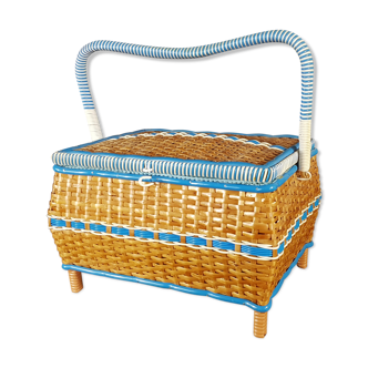 Vintage wicker sewing box 60