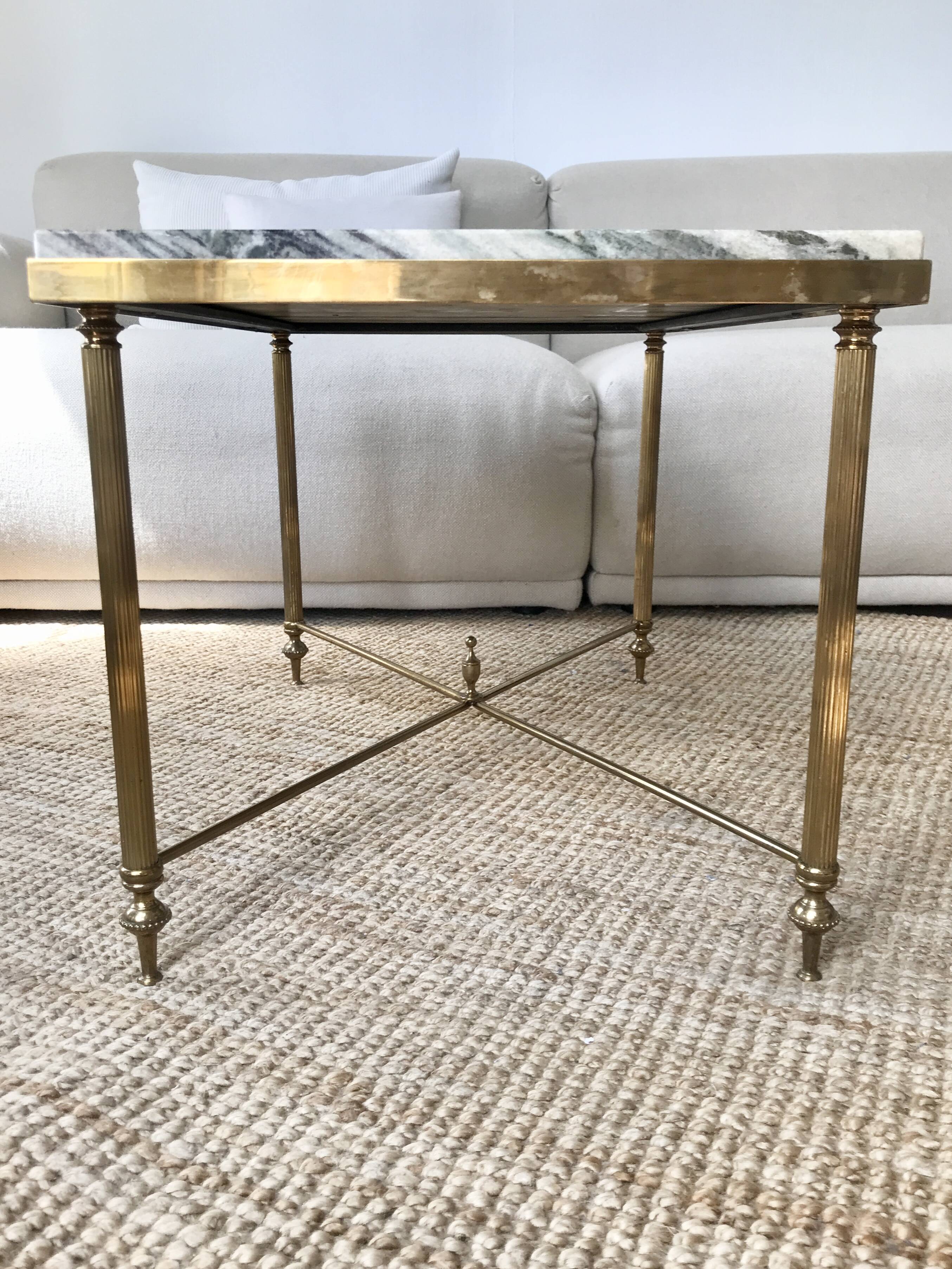 Coffee table in brass and green marble