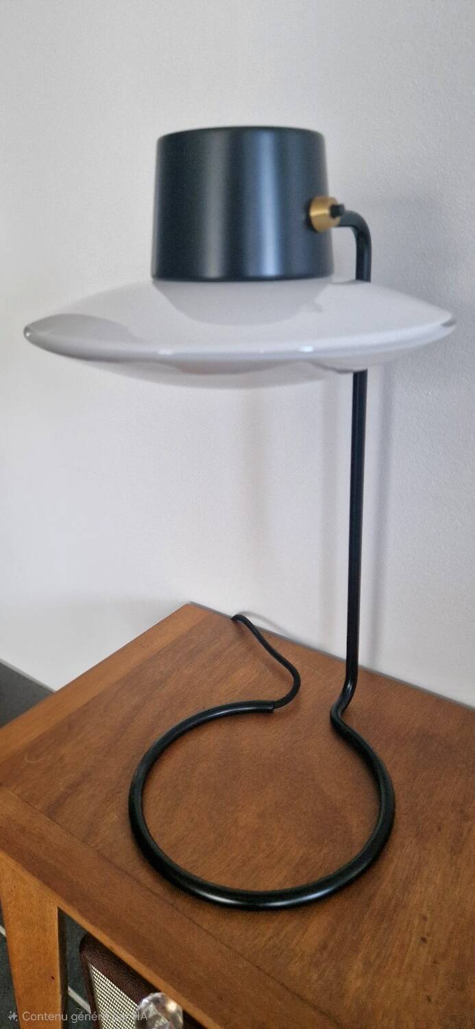 Lampe de table AJ Oxford - Arne Jacobsen 1963 - Acier noir et verre so