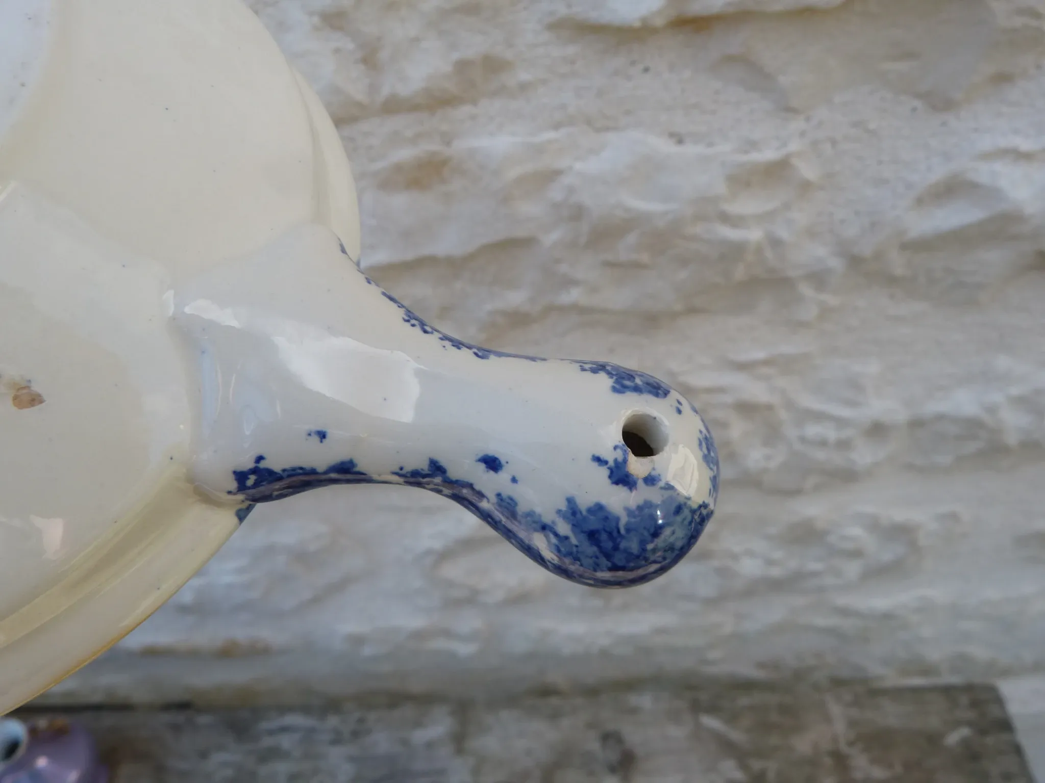 Breton bowl in Quimper style