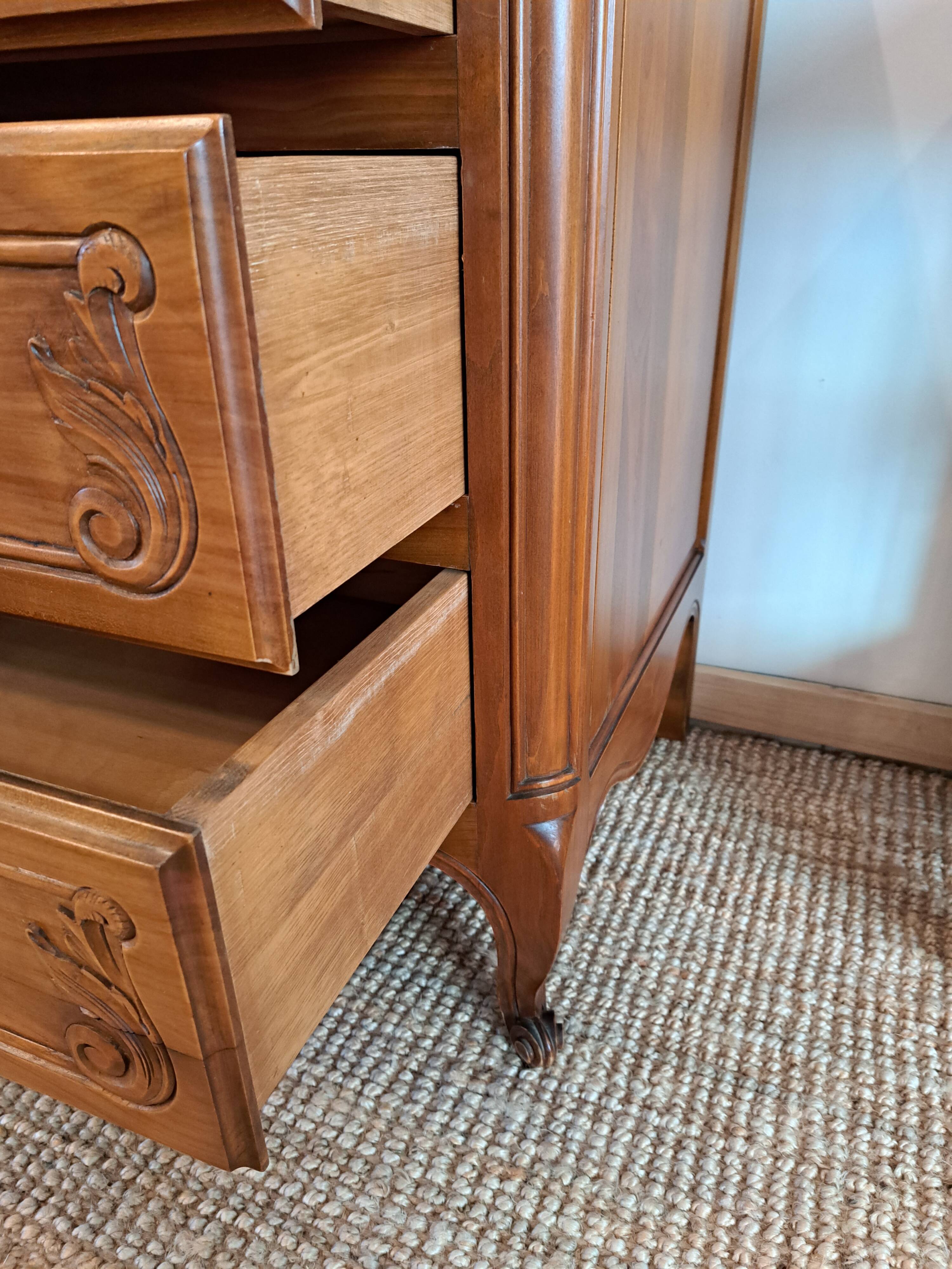 Commode de style Louis XV