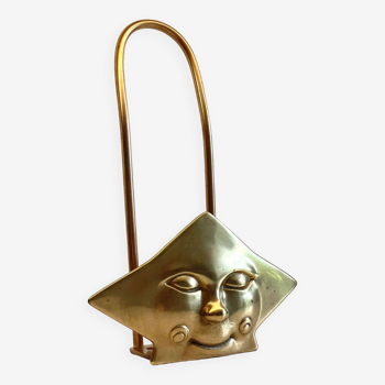 Display star shape mail holder in vintage brass