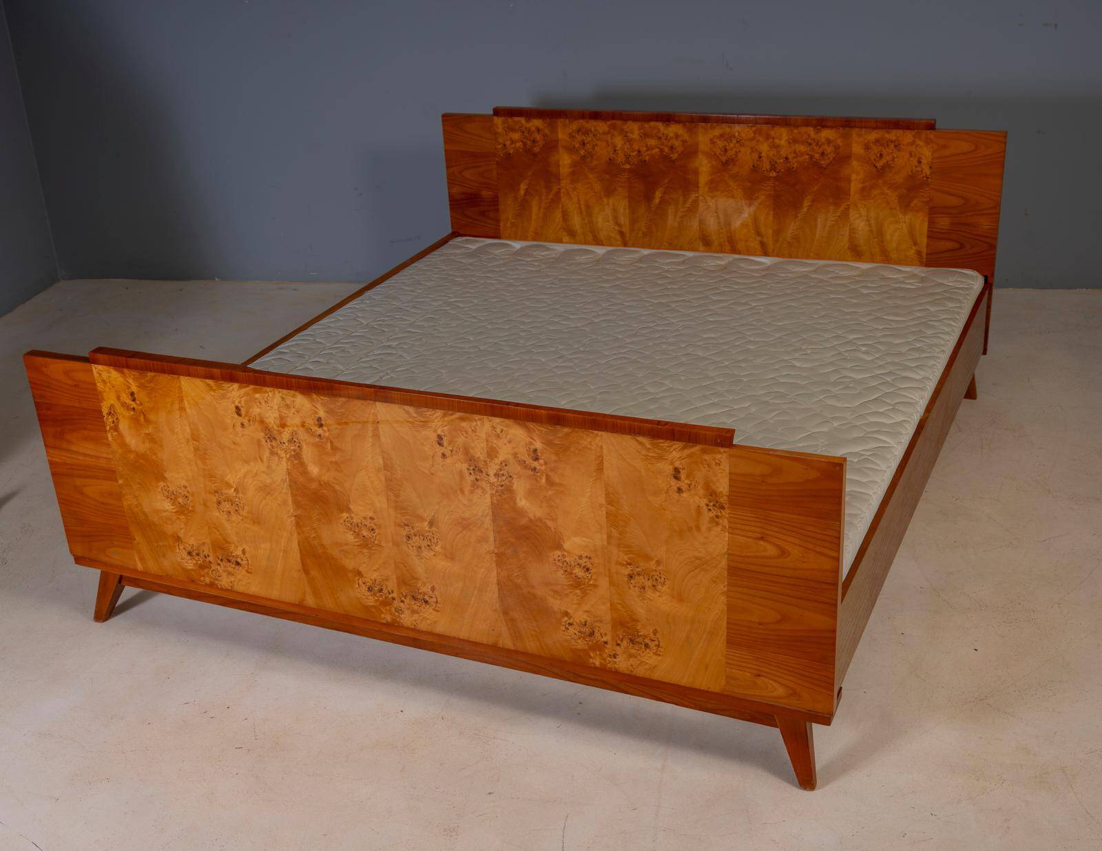 Vintage Czechoslovak bedroom set with burl veneer, bed and pair of nightstands, mid-20th century, 180 × 195 cm